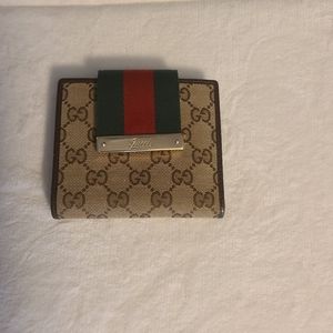❌❌❌ SOLD ❌❌❌GUCCI wallet French Monogram